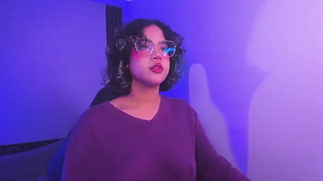 blue koi online show from December 5, 9:06 am