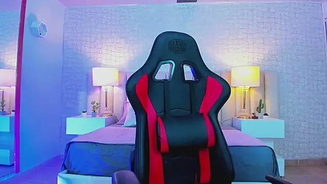 Snapshot of sara_parker069 chatting on February 25, 8:14 am sara parker069 online show from February 25, 8:14 am