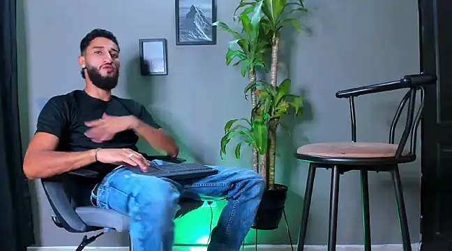 Damian 022 online show from January 15, 11:40 pm