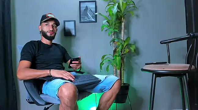 Damian 022 online show from January 22, 10:48 pm