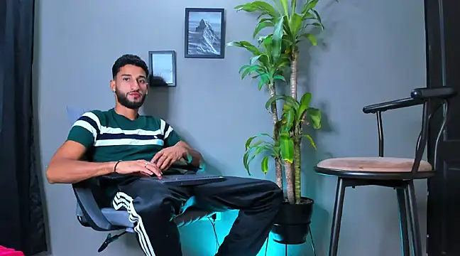 Damian 022 online show from February 19, 9:25 pm