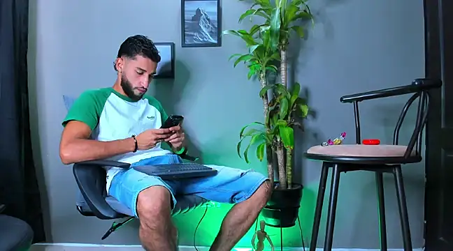 Damian 022 online show from March 3, 4:56 pm