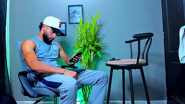 Damian 022 online show from October 17, 11:57 am