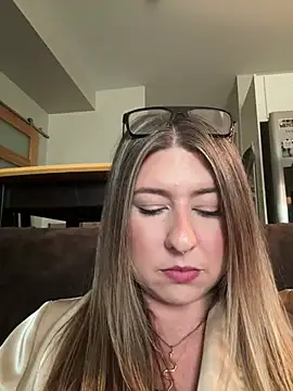 sophielove888 online show from March 3, 7:06 pm