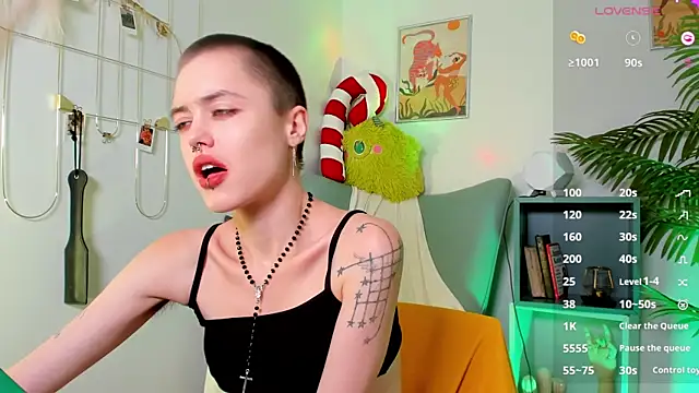 Snapshot of PamelaYong chatting on January 7, 1:46 pm PamelaYong online show from January 7, 1:46 pm