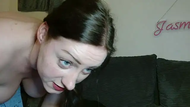 Jasmin-White online show from March 12, 6:47 pm