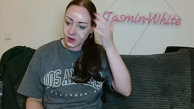 Jasmin-White online show from June 9, 7:14 pm