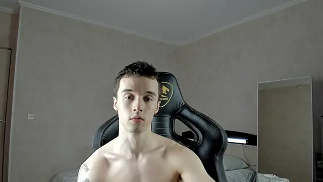 Snapshot of MasonWarholl chatting on February 9, 8:45 pm MasonWarholl online show from February 9, 8:45 pm