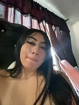 KittyRous online show from December 13, 4:22 am