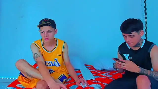 Snapshot of HOT_boy2025 chatting on January 10, 6:06 pm HOT boy2025 online show from January 10, 6:06 pm