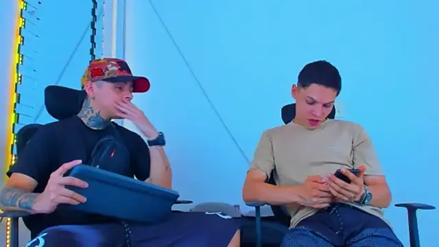 HOT boy2025 online show from November 2, 4:31 pm