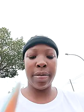 Snapshot of Mayo01_ chatting on January 1, 1:05 pm Mayo01 online show from January 1, 1:05 pm