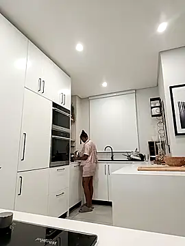 Snapshot of Mayo01_ chatting on September 14, 5:50 am Mayo01 online show from September 14, 5:50 am