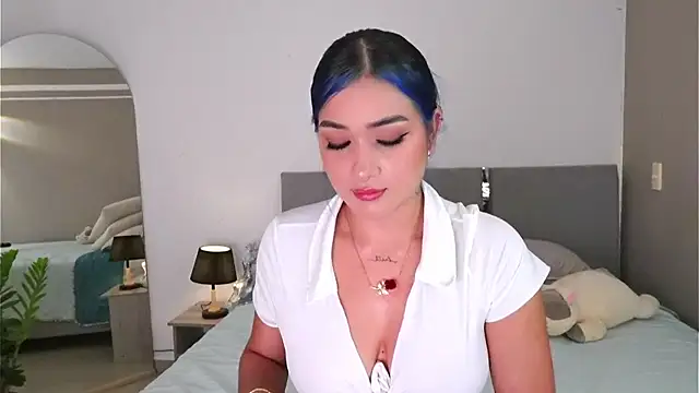 AnnyHizzle online show from September 10, 2:11 am