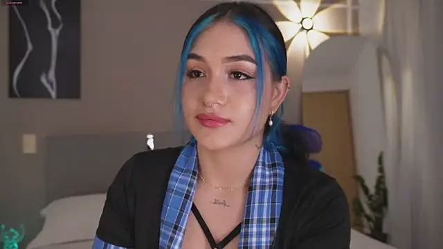 AnnyHizzle online show from December 20, 2:29 am