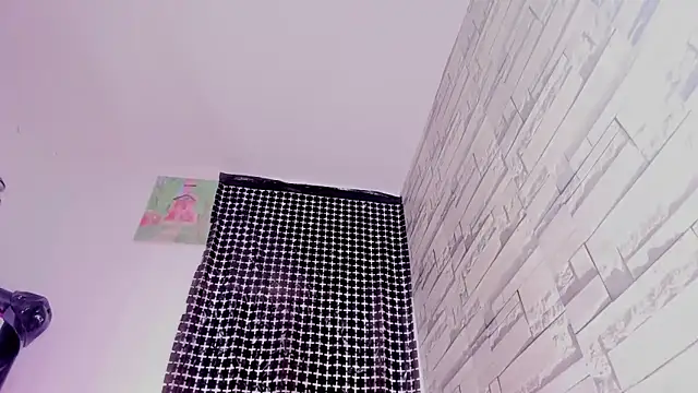 MiaKirshner online show from February 25, 1:17 pm