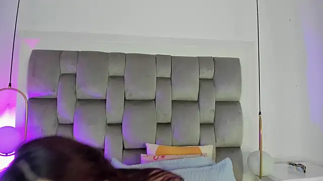 Ginger Violetta  online show from April 30, 7:53 pm