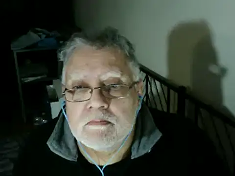 100Tauros online show from December 18, 1:55 am