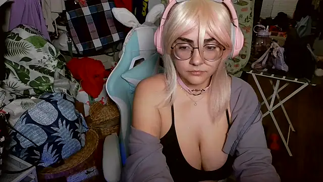 mochi rainbow online show from January 13, 10:45 pm