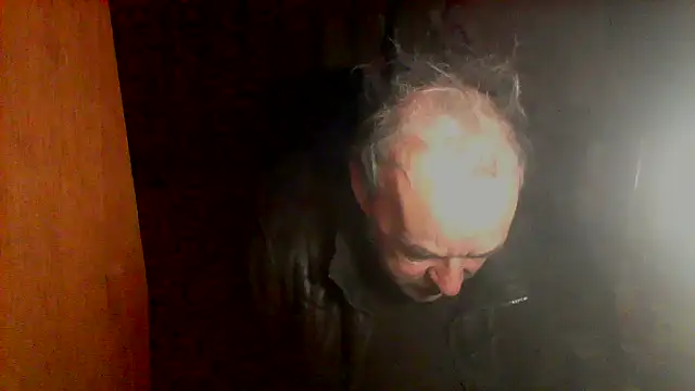 nice6incs online show from November 26, 11:06 pm