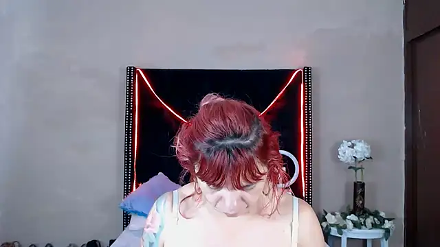 VioletaaaSlave online show from February 4, 12:11 pm