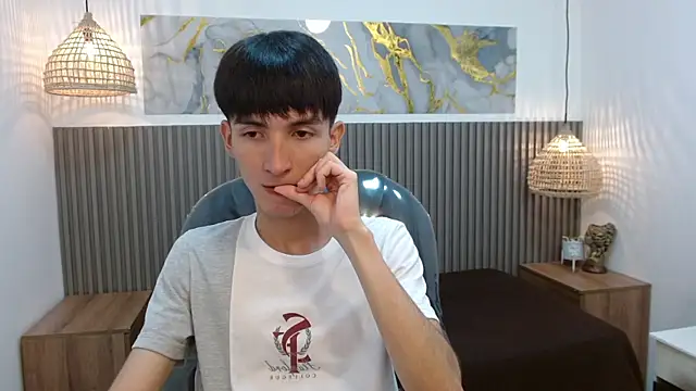 Snapshot of Jake_evans chatting on October 31, 1:01 pm Jake evans online show from October 31, 1:01 pm