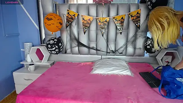 sophia ny online show from October 30, 1:45 pm