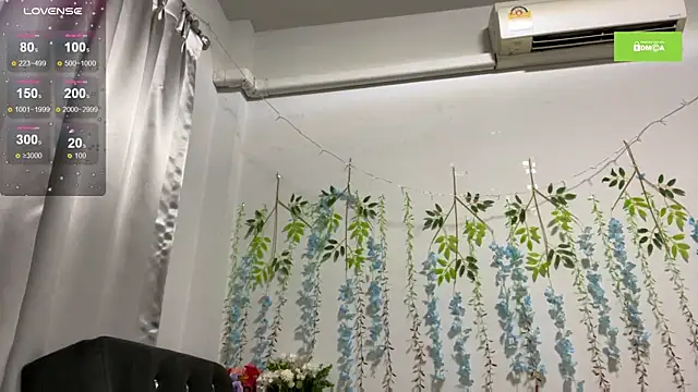 Isexxs online show from February 8, 9:46 pm