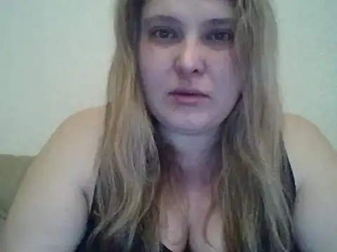 ParisMimi online show from February 5, 7:24 am