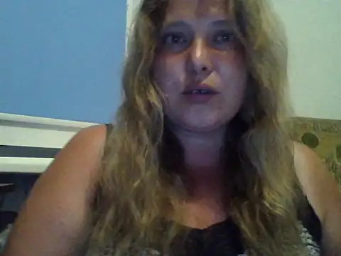 Snapshot of ParisMimi chatting on July 3, 8:48 pm ParisMimi online show from July 3, 8:48 pm