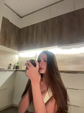 Snapshot of WildOrchid chatting on March 3, 4:46 pm WildOrchid online show from March 3, 4:46 pm