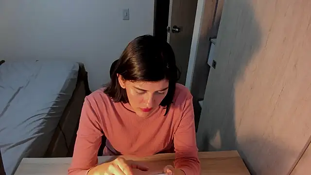 misstoya online show from April 10, 9:52 pm