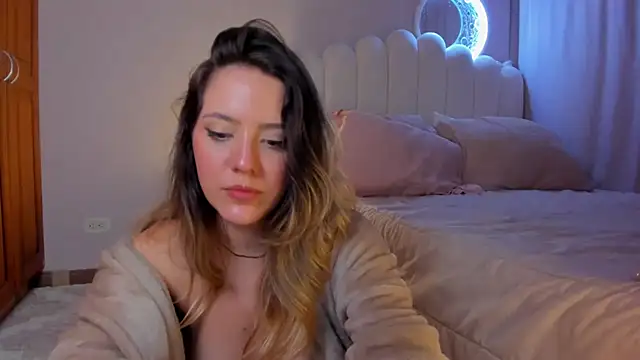 martinaaricci online show from November 20, 12:44 am