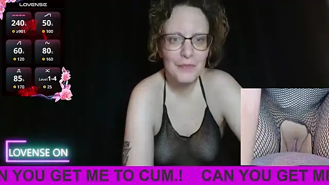 Snapshot of PernillaGirl chatting on February 8, 5:38 pm PernillaGirl online show from February 8, 5:38 pm