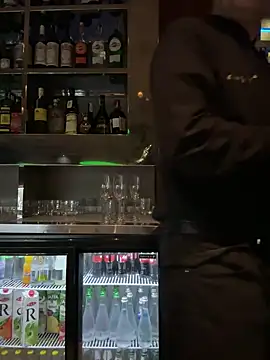 Snapshot of Ariel_Ari chatting on December 23, 3:29 am Ariel Ari online show from December 23, 3:29 am