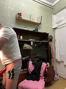 Snapshot of Ariel_Ari chatting on February 23, 3:18 pm Ariel Ari online show from February 23, 3:18 pm