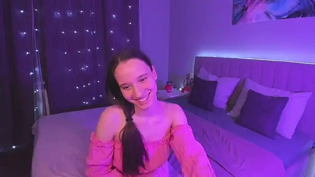 StaceySunny online show from February 17, 2:37 pm