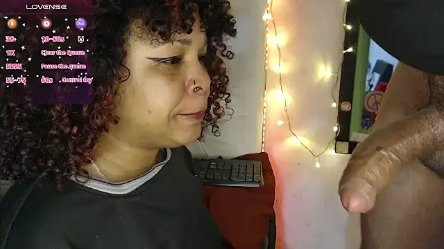 Snapshot of abbysuggar_ chatting on March 19, 5:08 am abbysuggar online show from March 19, 5:08 am