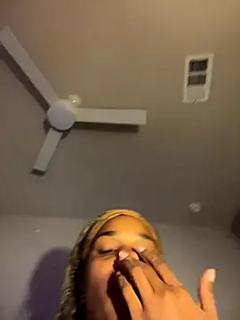 goldbuni online show from December 5, 12:36 pm