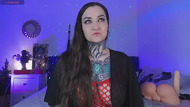 Snapshot of SindelDark chatting on December 9, 1:45 pm SindelDark online show from December 9, 1:45 pm