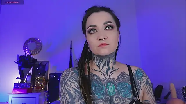 Snapshot of SindelDark chatting on December 23, 4:39 pm SindelDark online show from December 23, 4:39 pm
