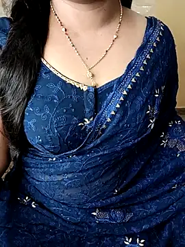 Snapshot of Adwithaa chatting on May 14, 6:31 am Adwithaa online show from May 14, 6:31 am