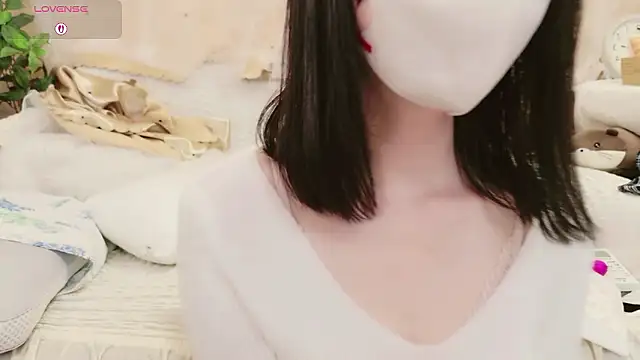 Conatsu online show from April 4, 5:54 pm