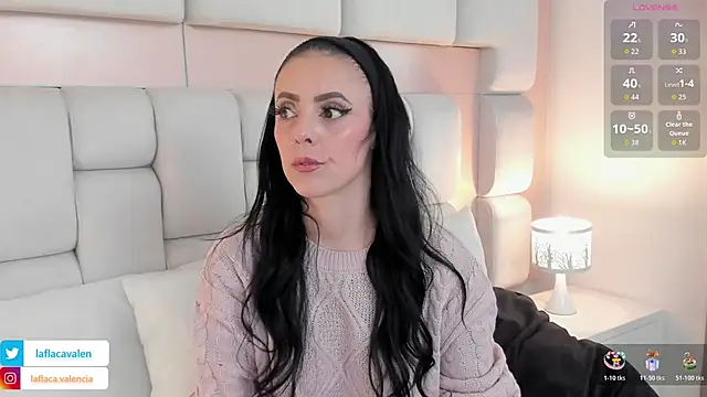 AndreaValencia online show from January 6, 7:28 pm