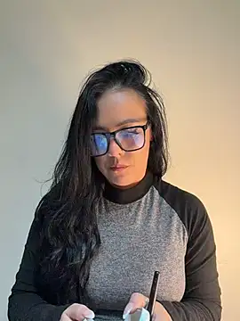 Snapshot of AndreaValencia chatting on July 8, 7:51 pm AndreaValencia online show from July 8, 7:51 pm