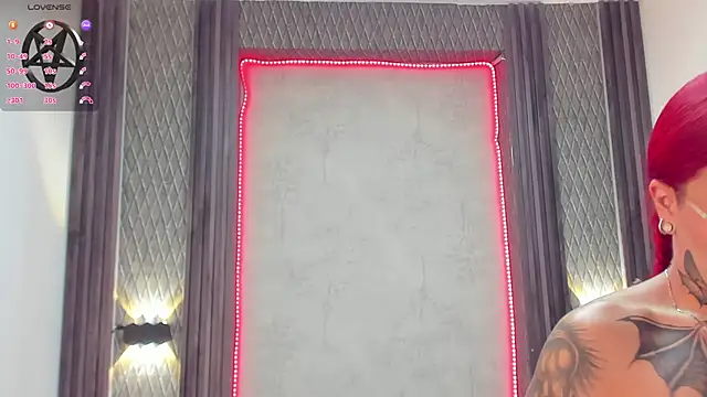 selene red  online show from February 6, 8:02 pm