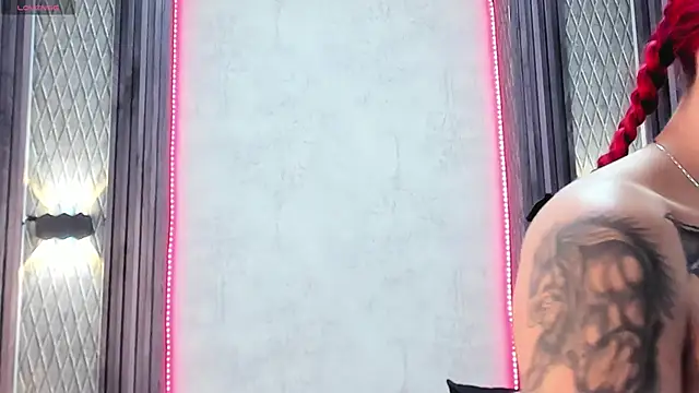 selene red  online show from March 15, 10:35 am