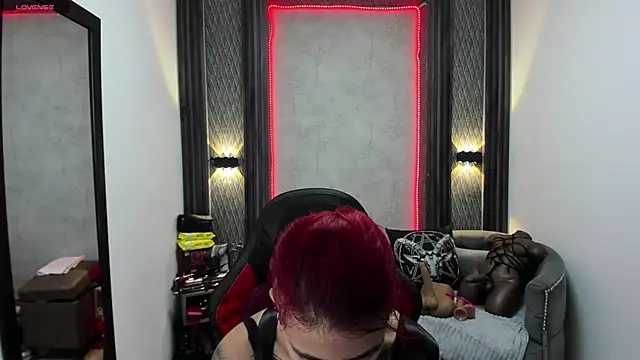 selene red  online show from March 18, 1:42 pm