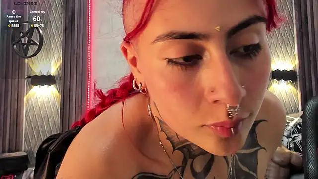 selene red  online show from March 18, 10:58 pm