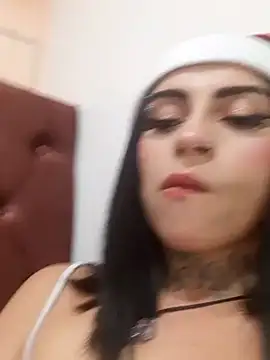 Snapshot of Bonnye_star chatting on December 22, 5:23 am Bonnye star online show from December 22, 5:23 am